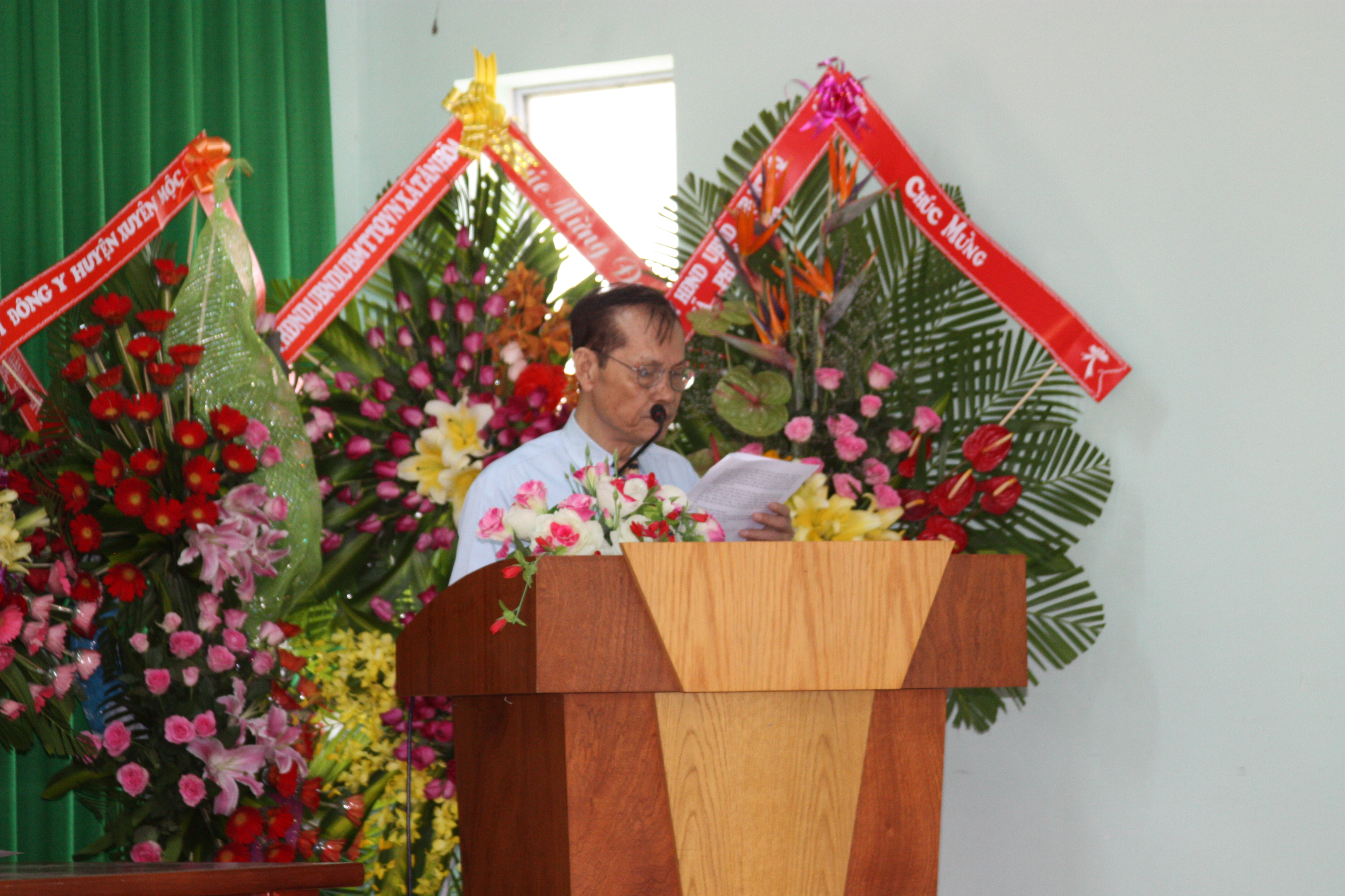 Lương y Nguyễn Mạnh Hùng phát biểu chào mừng Đại hội