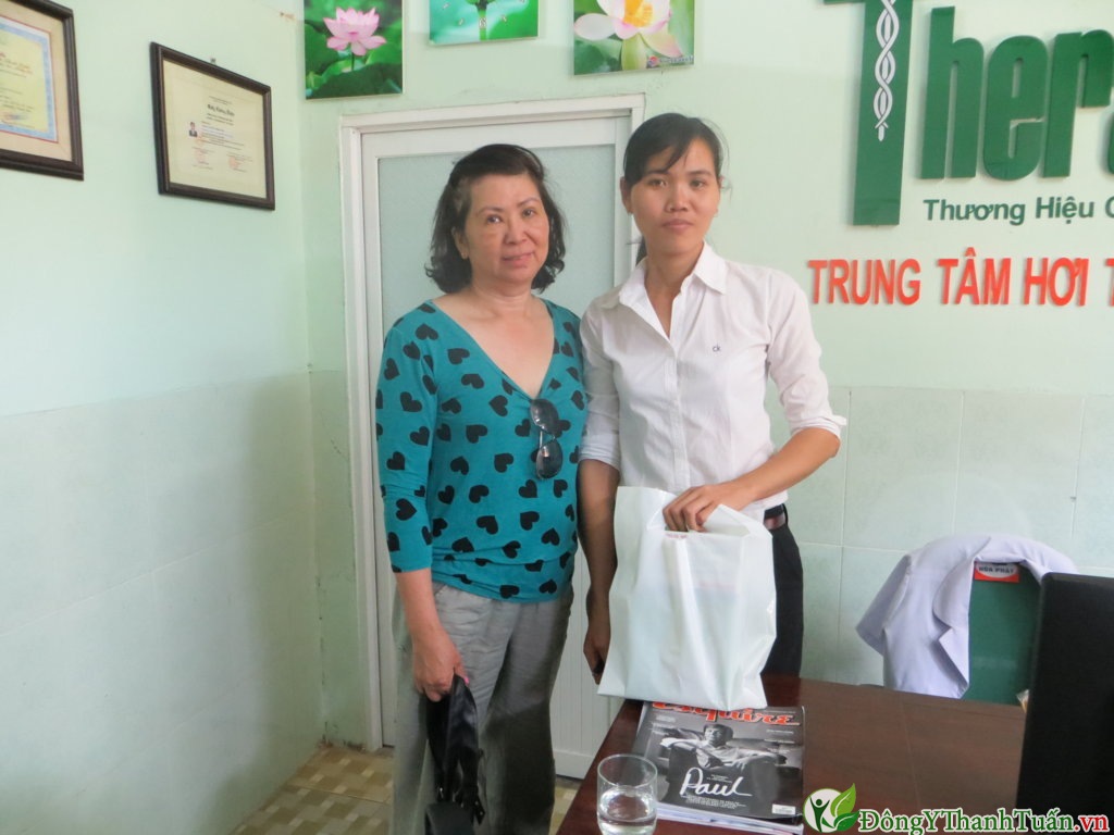 ben-duyen-dong-y-viem-xoang-tro-thanh-di-vang1