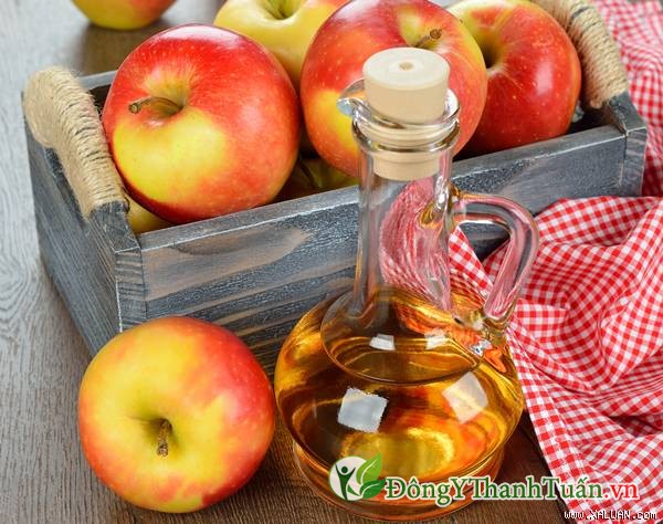 Cách trị viêm mũi dị ứng đơn giản từ giấm táo