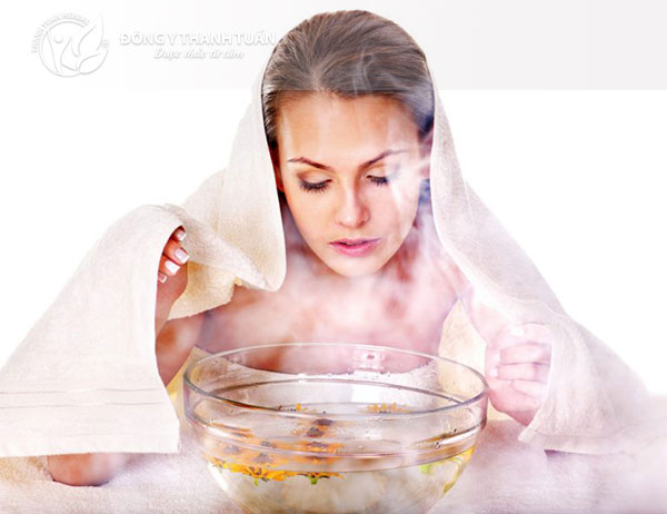 Mẹo chữa viêm xoang từ xông hơi nước nóng