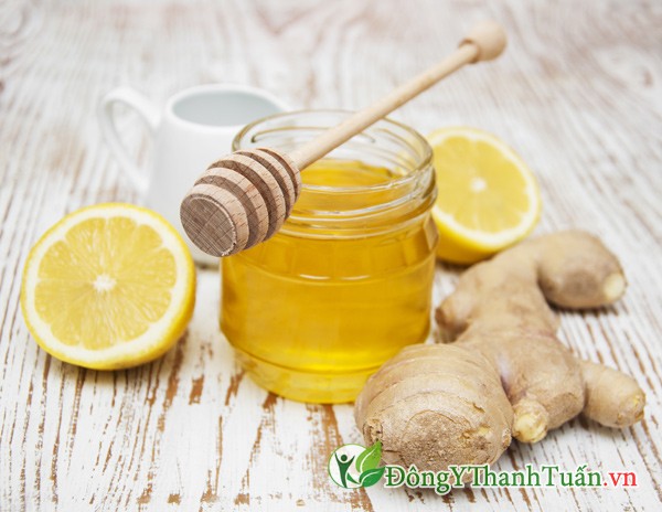 Trị viêm mũi dị ứng bằng mật và gừng