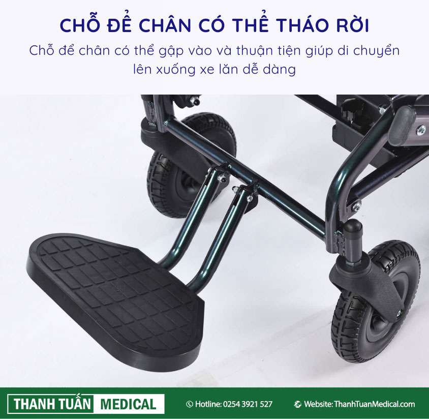 Bàn đạp chân có thể gập vào và thuận tiện lên xuống xe lăn dễ dàng hơn